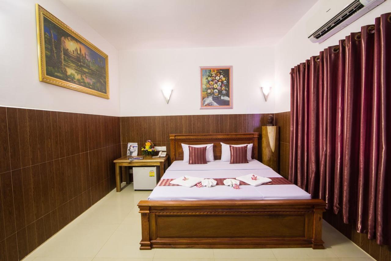 Botoum Hotel Sisophon Ngoại thất bức ảnh