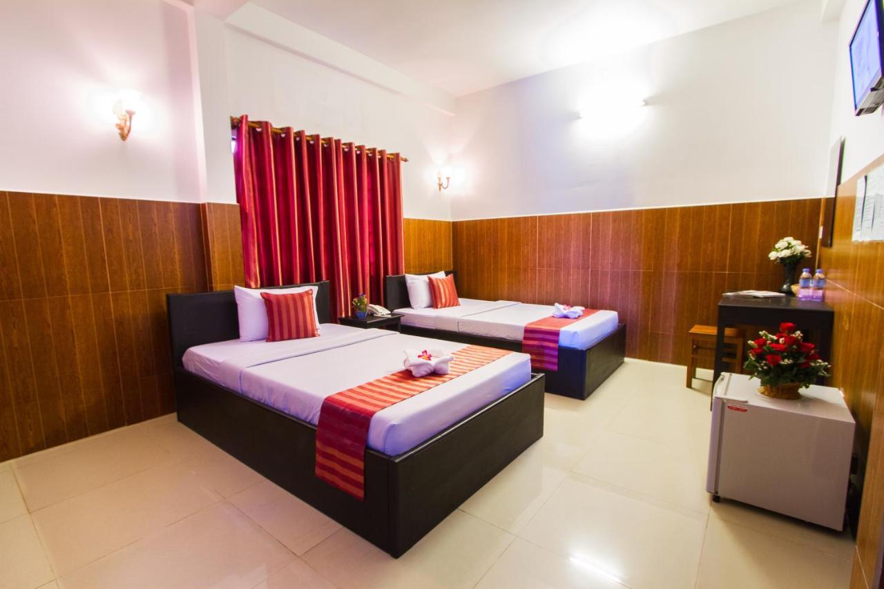 Botoum Hotel Sisophon Ngoại thất bức ảnh