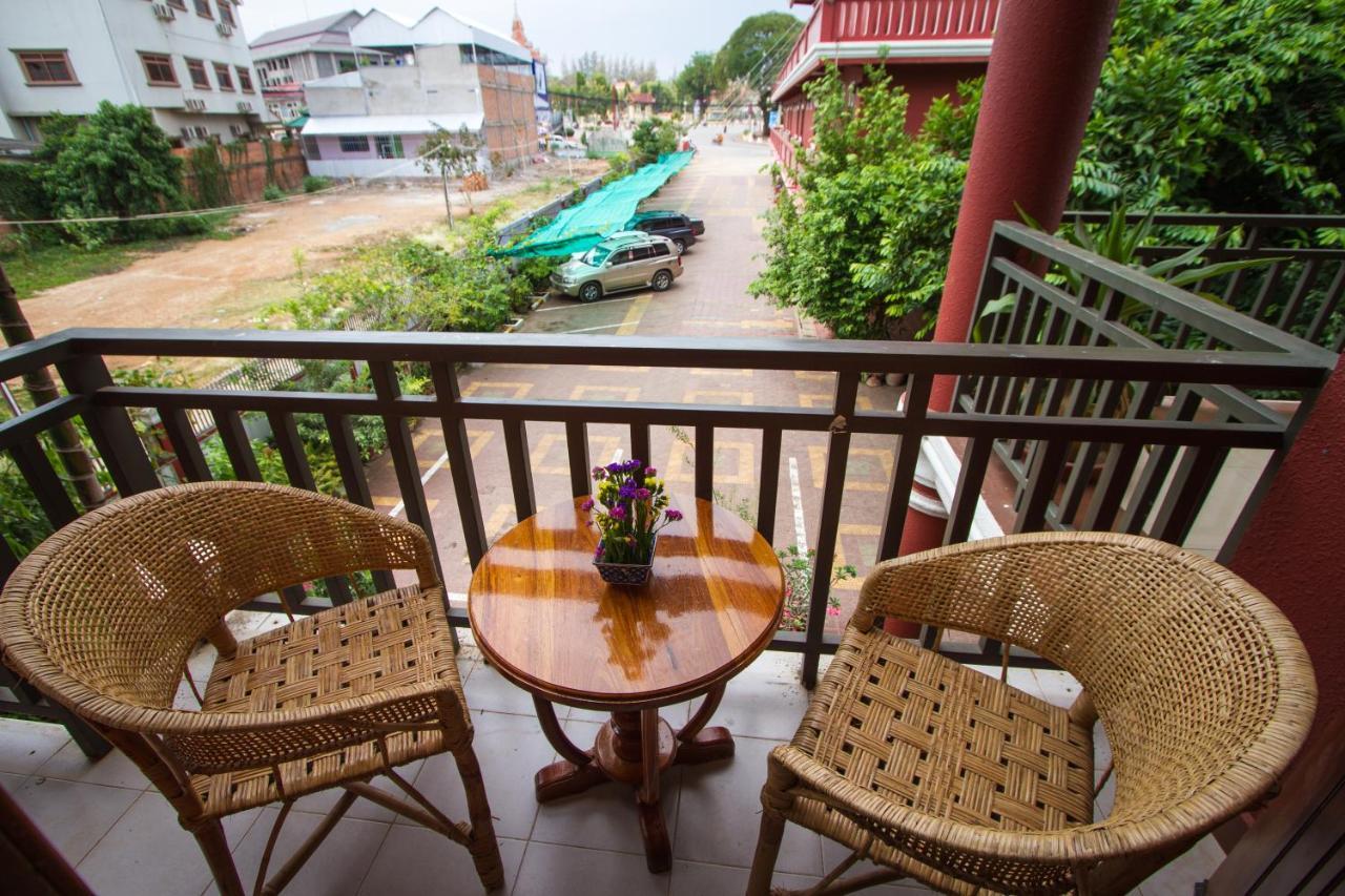 Botoum Hotel Sisophon Ngoại thất bức ảnh