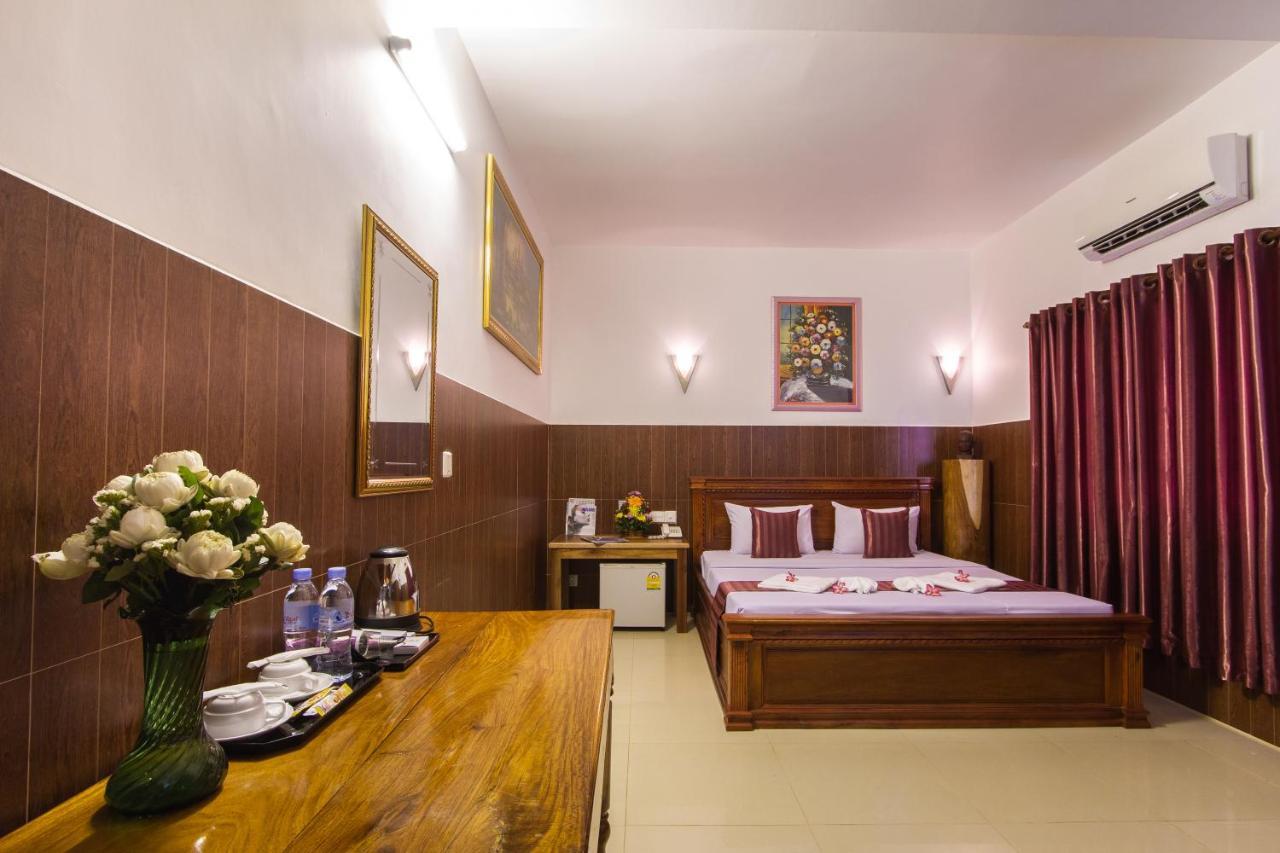 Botoum Hotel Sisophon Ngoại thất bức ảnh