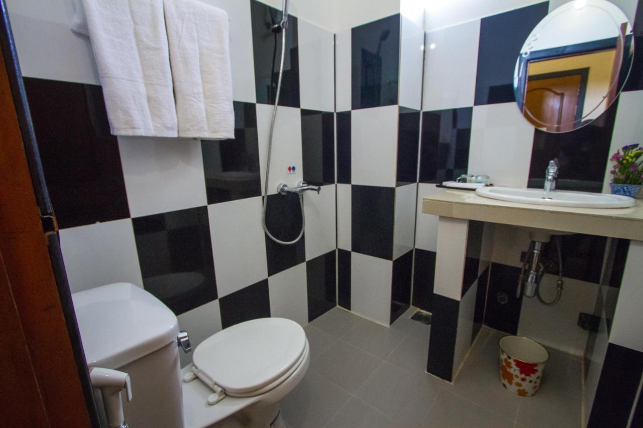 Botoum Hotel Sisophon Phòng bức ảnh