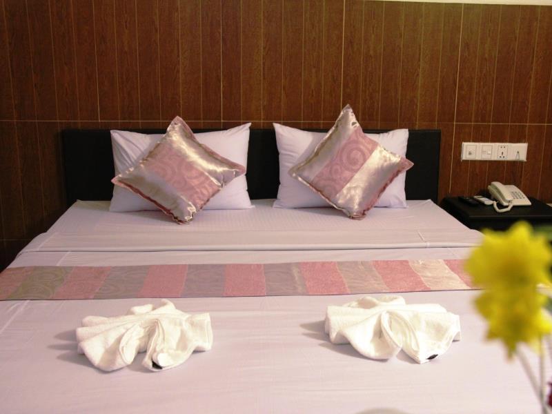 Botoum Hotel Sisophon Ngoại thất bức ảnh
