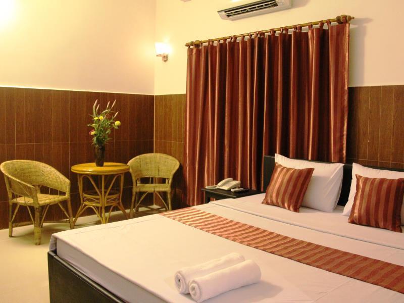 Botoum Hotel Sisophon Ngoại thất bức ảnh