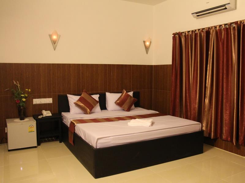 Botoum Hotel Sisophon Ngoại thất bức ảnh